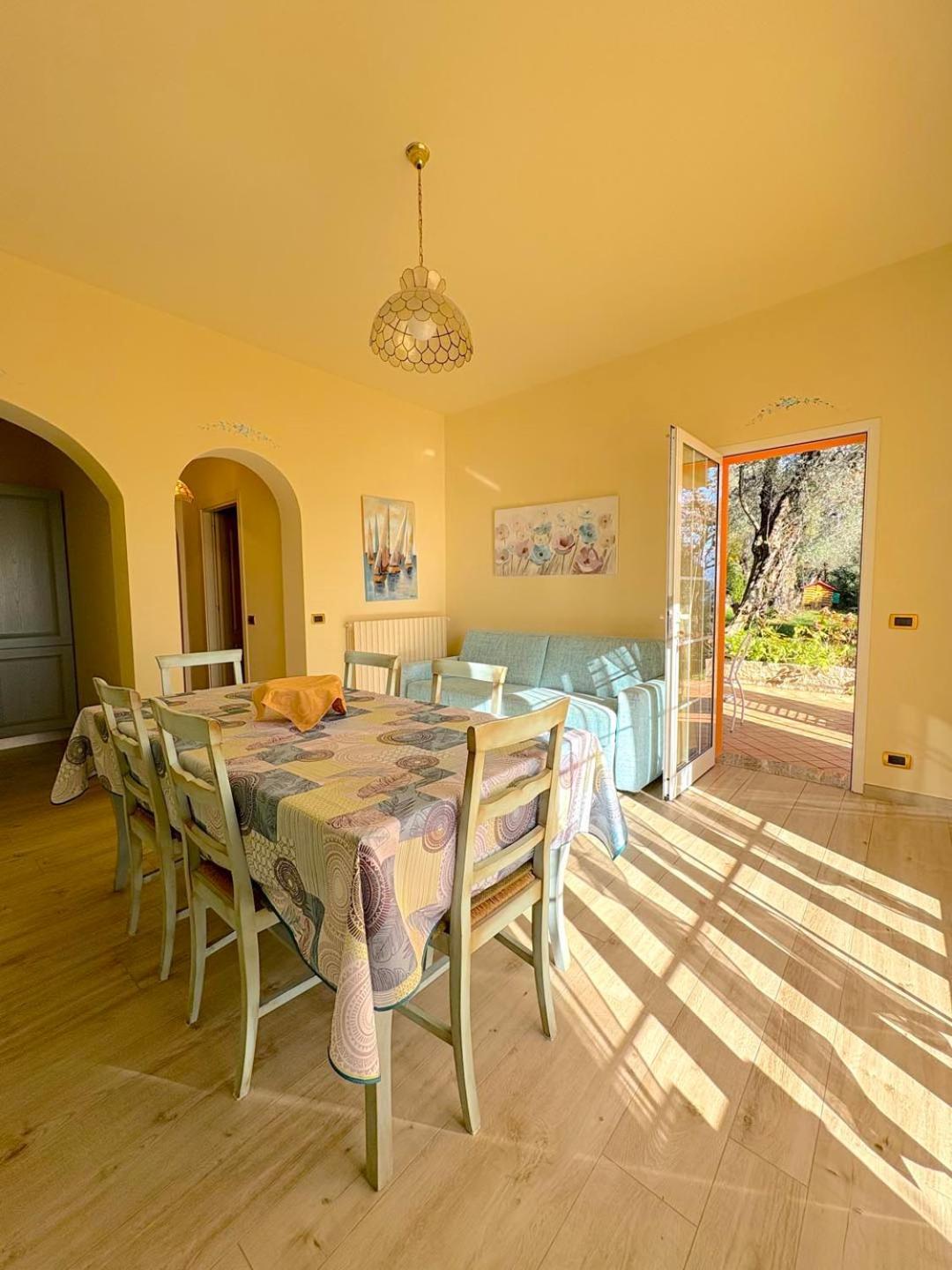 Panorama Apartment *