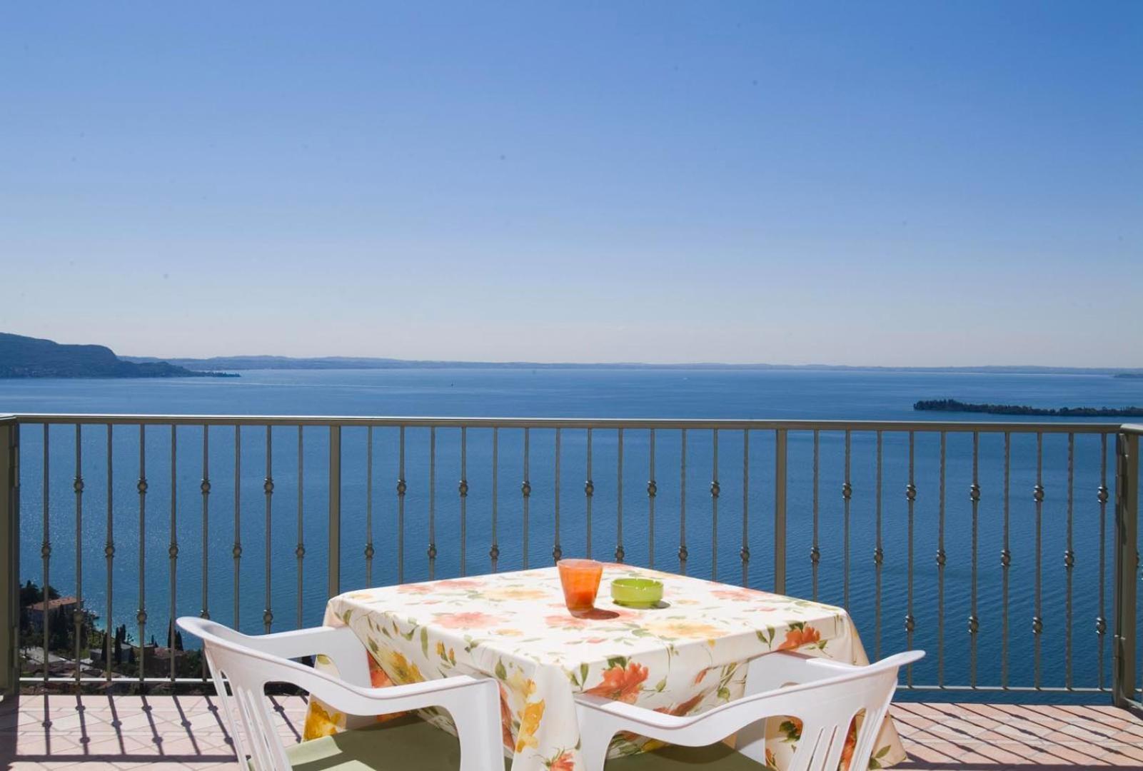 Panorama Apartment *